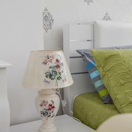 Host Housee Angel's -2 Bedroom, 2 Bathroom In Centre