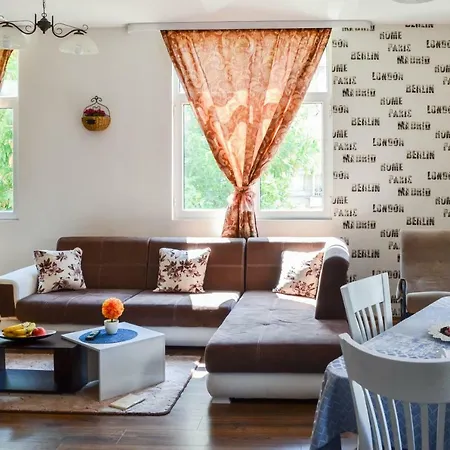 Host Housee Angel's -2 Bedroom, 2 Bathroom In Centre * Sofia